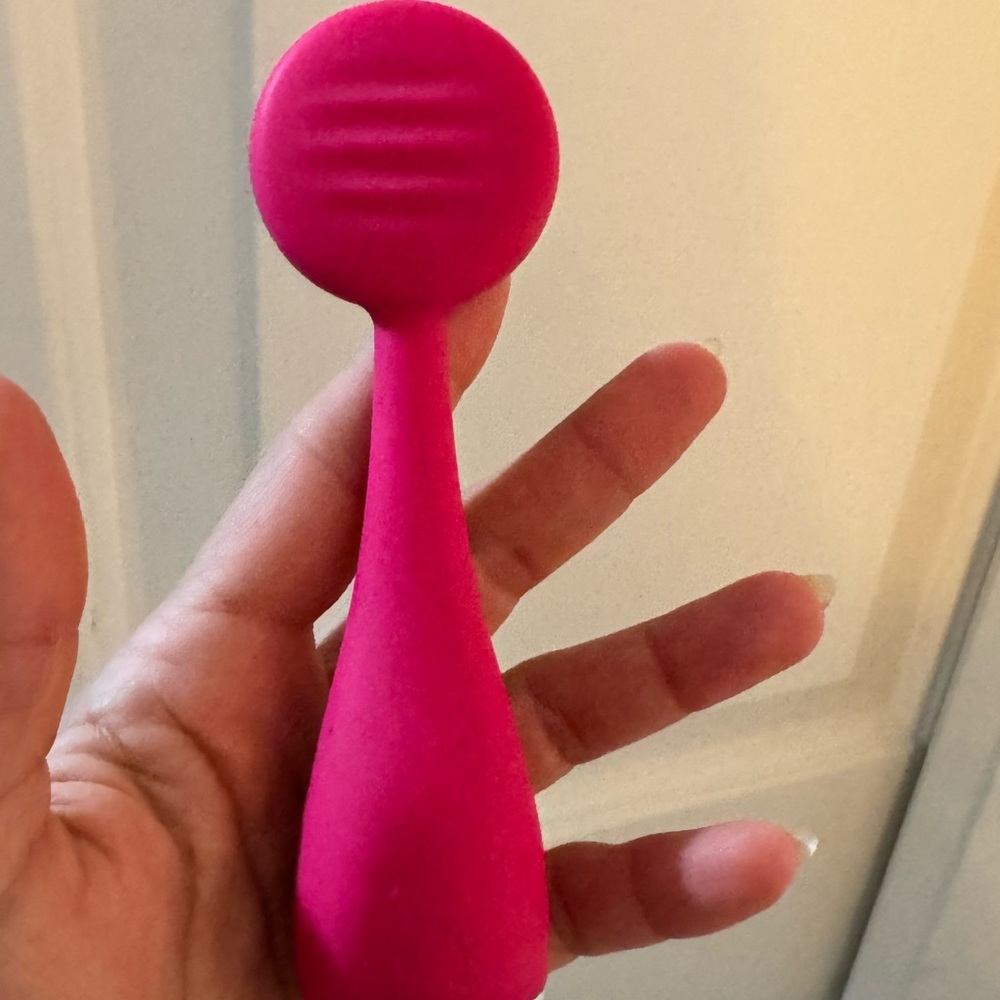 PMD Pink Skincare Tool